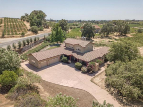 Sleeps 12 Pet Friendly Next to Amador Top Wineries